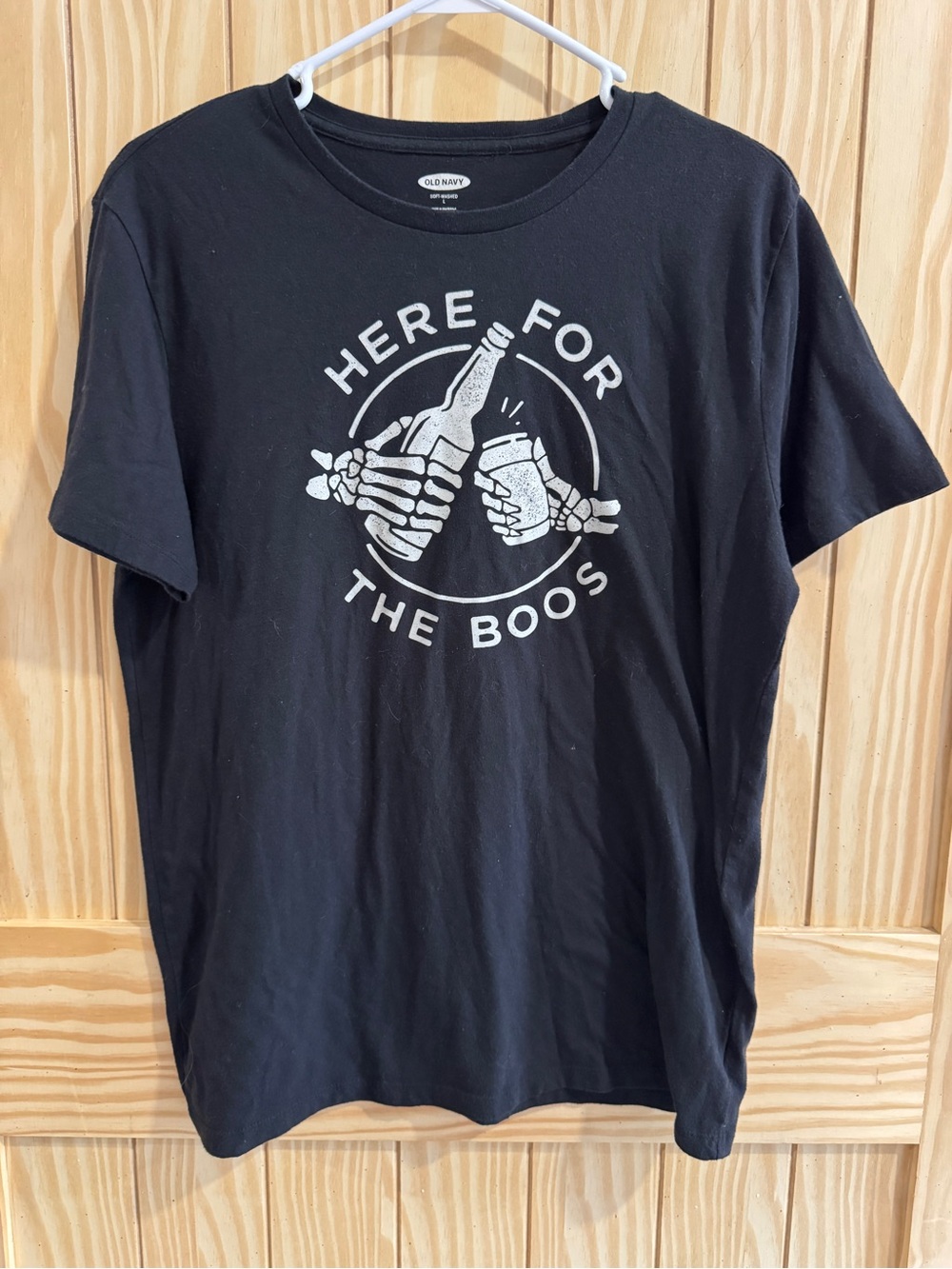 Menās Halloween & Drinks āhere for the boosā Short Sleeve T-shirtāLarge